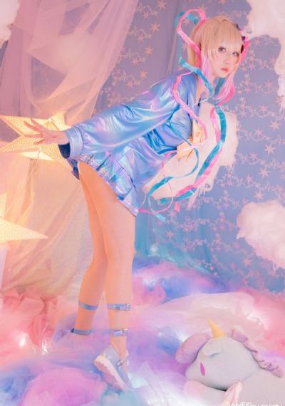扑克牌男女高清免费观看