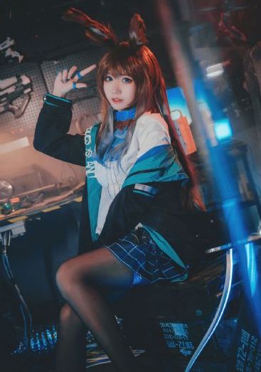 美女被操